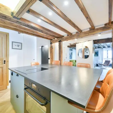 Appartement Luxurious 3br Near Champs Elysees Parisian Charm Parijs