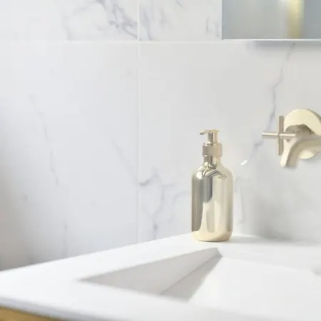 Luxurious 3br Near Champs Elysees Parisian Charm *